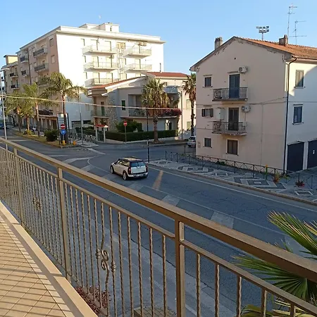 Vicino Al Mare *